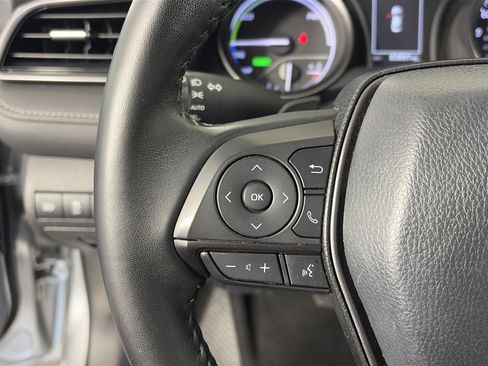 Used 2021 Toyota Camry SE image 27