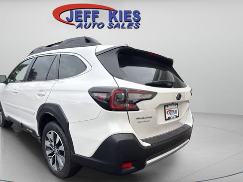 Used 2023 Subaru Outback Limited XT image 7