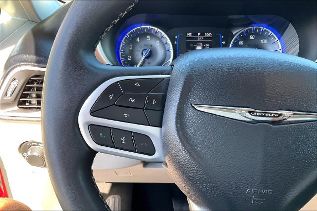 Used 2023 Chrysler Voyager LX FWD image 18