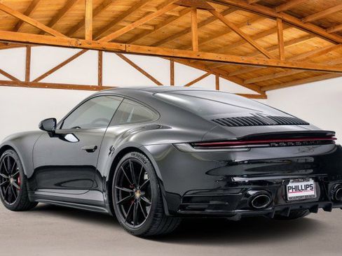 Used 2020 Porsche 911 Carrera S image 3