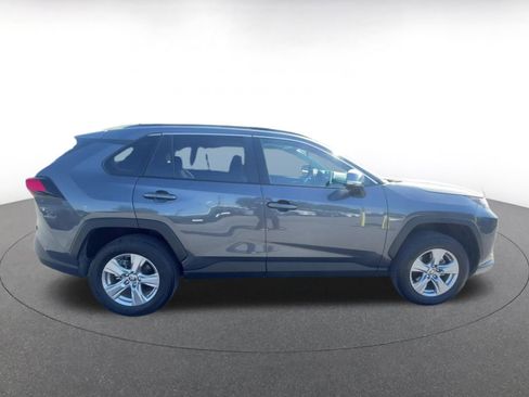 Used 2025 Toyota RAV4 XLE image 16