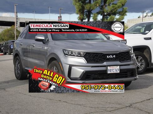 Used 2022 Kia Sorento S image 1
