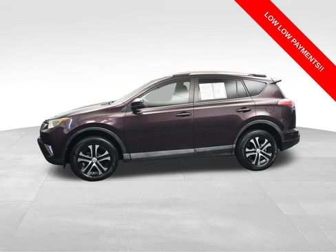 Used 2016 Toyota RAV4 LE FWD image 2