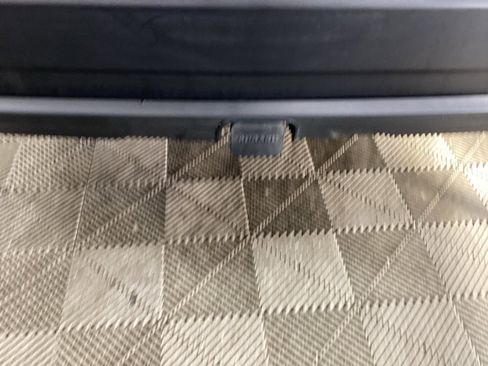 Used 2020 Subaru Outback Premium image 29