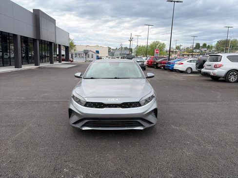 Used 2022 Kia Forte LXS w/ LXS Technology Package FWD image 8