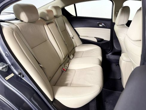 Used 2014 Acura ILX w/ Technology Package FWD image 39