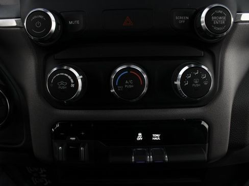 Used 2024 RAM 2500 Big Horn w/ Bed Utility Group image 6