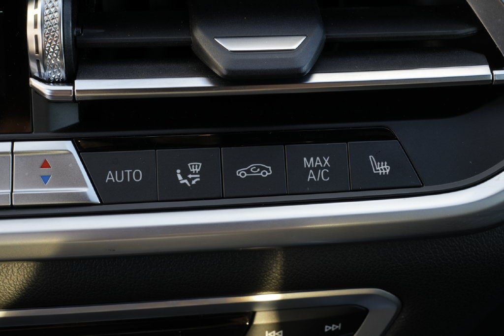 Used 2023 BMW X5 xDrive40i w/ Premium Package AWD/4WD image 74