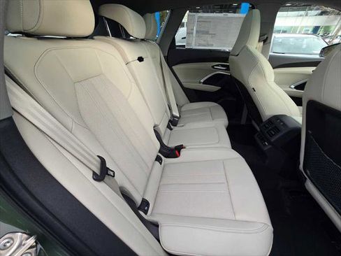 New 2025 Audi Q5 Prestige image 14