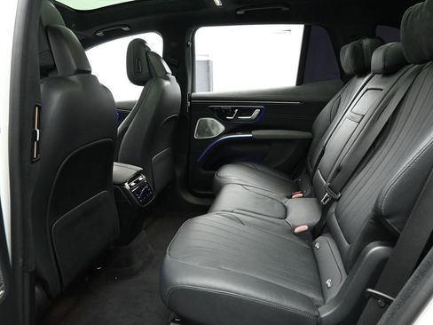 Used 2023 Mercedes-Benz EQS 580 4MATIC SUV image 16
