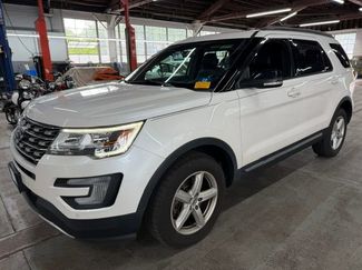 Used 2017 Ford Explorer XLT w/ Equipment Group 202A AWD/4WD video 1