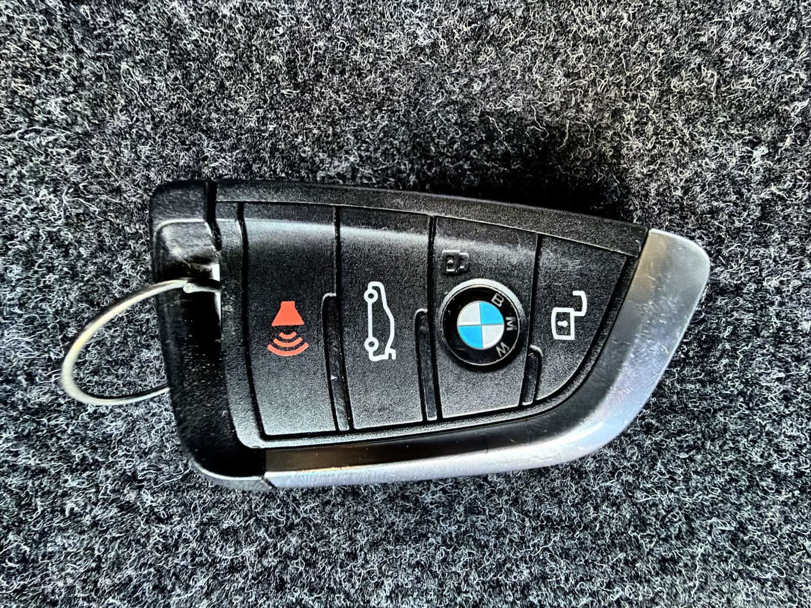 Used 2024 BMW 330i xDrive Sedan w/ Convenience Package AWD/4WD image 28