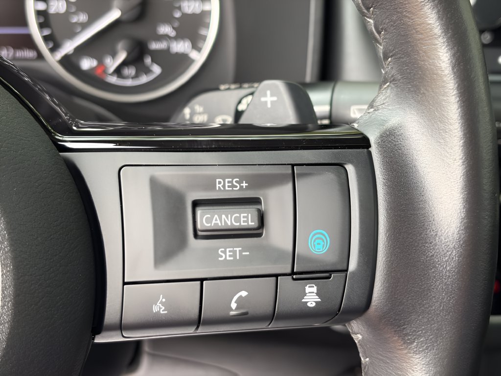 Used 2023 Nissan Rogue SL AWD/4WD image 21