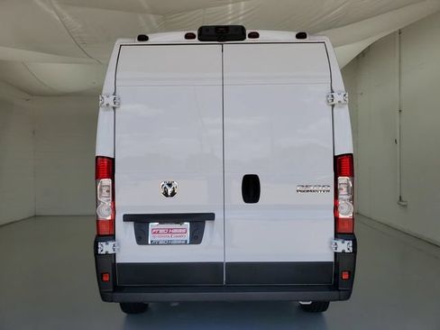 Used 2026 RAM ProMaster 2500 w/ Convenience Group FWD image 6