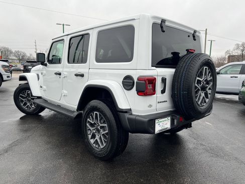 New 2026 Jeep Wrangler Sahara image 9