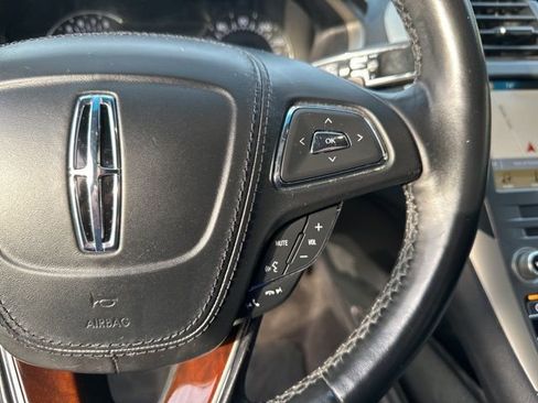 Used 2019 Lincoln MKZ Reserve image 22