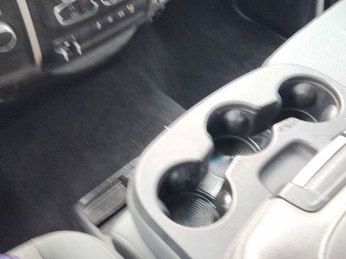 Used 2018 RAM 2500 SLT image 19