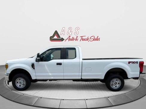 Used 2017 Ford F250 XL w/ Power Equipment Group AWD/4WD image 6