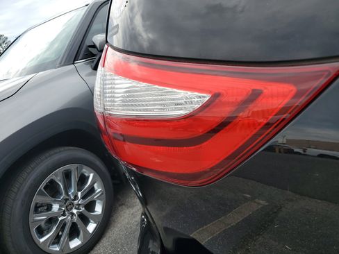 Used 2017 Toyota Sienna XLE FWD image 7