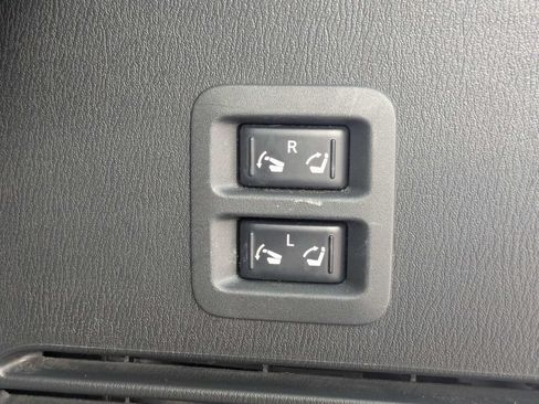 Used 2018 INFINITI QX80 2WD image 17