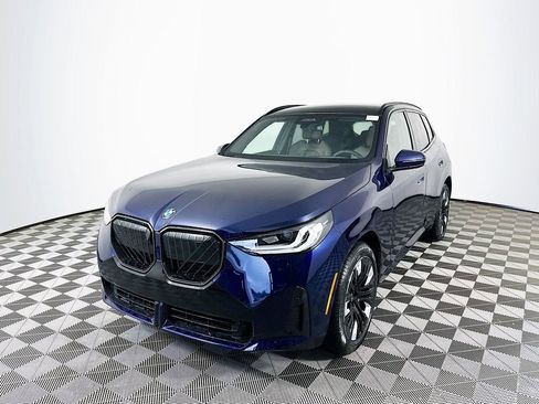 Used 2025 BMW X3 xDrive30i w/ Premium Package AWD/4WD image 4