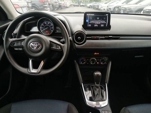 Used 2020 Toyota Yaris LE FWD image 8
