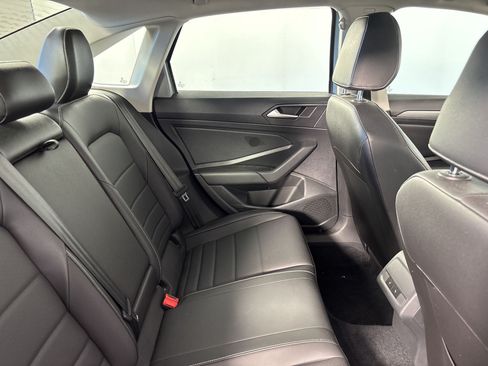 Used 2021 Volkswagen Jetta SE w/ SE Cold Weather Package FWD image 30