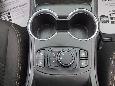 Used 2020 GMC Terrain SLE w/ Driver Convenience Package AWD/4WD image 18
