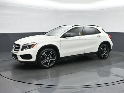 Used 2016 Mercedes-Benz GLA 250 image 3