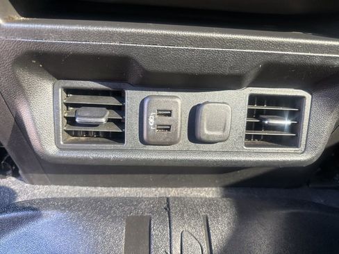 Used 2019 Chevrolet Silverado 1500 LT w/ Texas Edition image 30