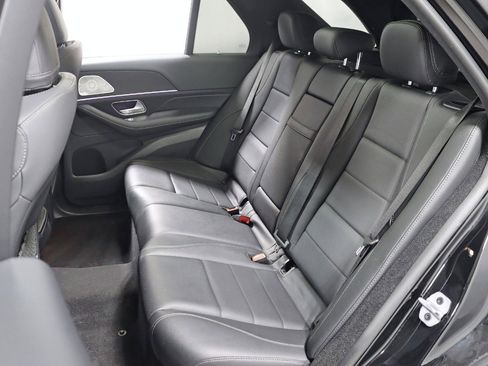 Used 2024 Mercedes-Benz GLE 350 4MATIC w/ AMG Line Exterior image 31