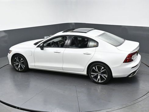 Used 2022 Volvo S60 T8 Inscription image 46