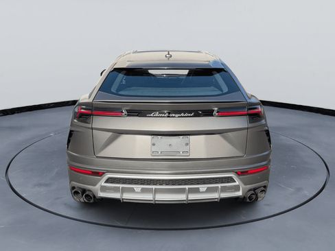Used 2022 Lamborghini Urus AWD/4WD image 6