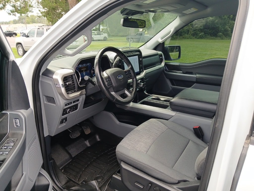 Used 2021 Ford F150 XLT w/ Equipment Group 302A High AWD/4WD image 8