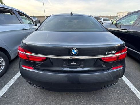 Used 2019 BMW 750i RWD image 6