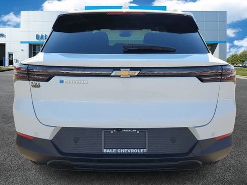 New 2026 Chevrolet Equinox EV LT image 4