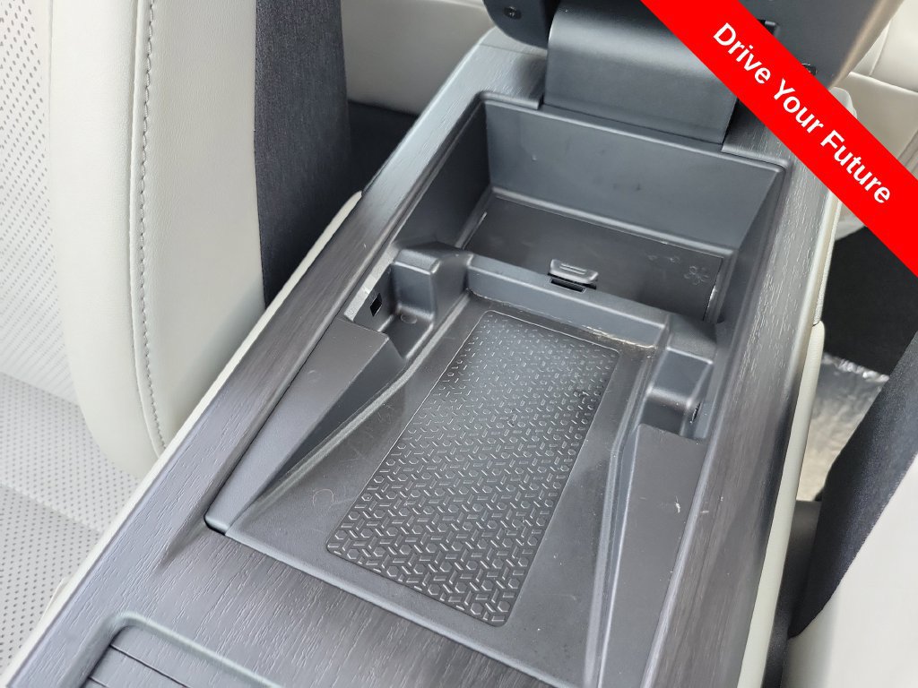 Used 2024 Nissan Ariya FWD image 13