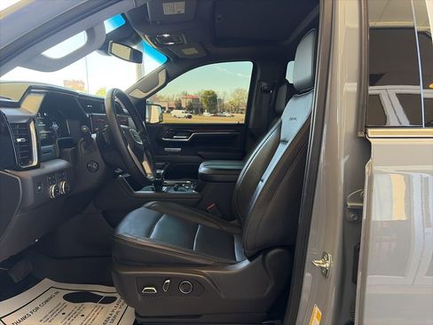Certified 2025 GMC Sierra 1500 Denali image 9