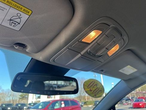 Used 2020 Hyundai Santa Fe SEL w/ Convenience Package image 27