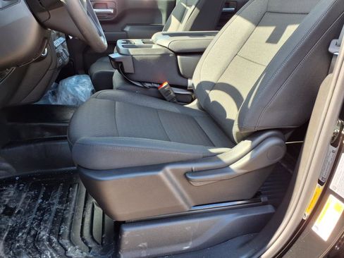 New 2025 GMC Sierra 2500 Pro image 11