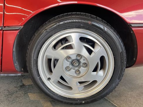 Used 1988 Chevrolet Corvette Coupe RWD image 22