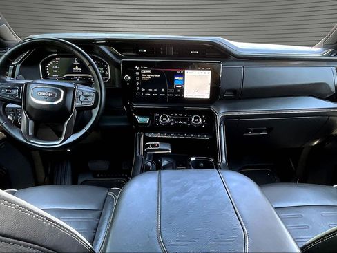 Used 2024 GMC Sierra 1500 AT4X AWD/4WD image 8