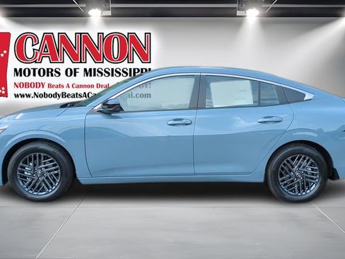 New 2026 Nissan Sentra SV w/ SV Convenience Package FWD image 8