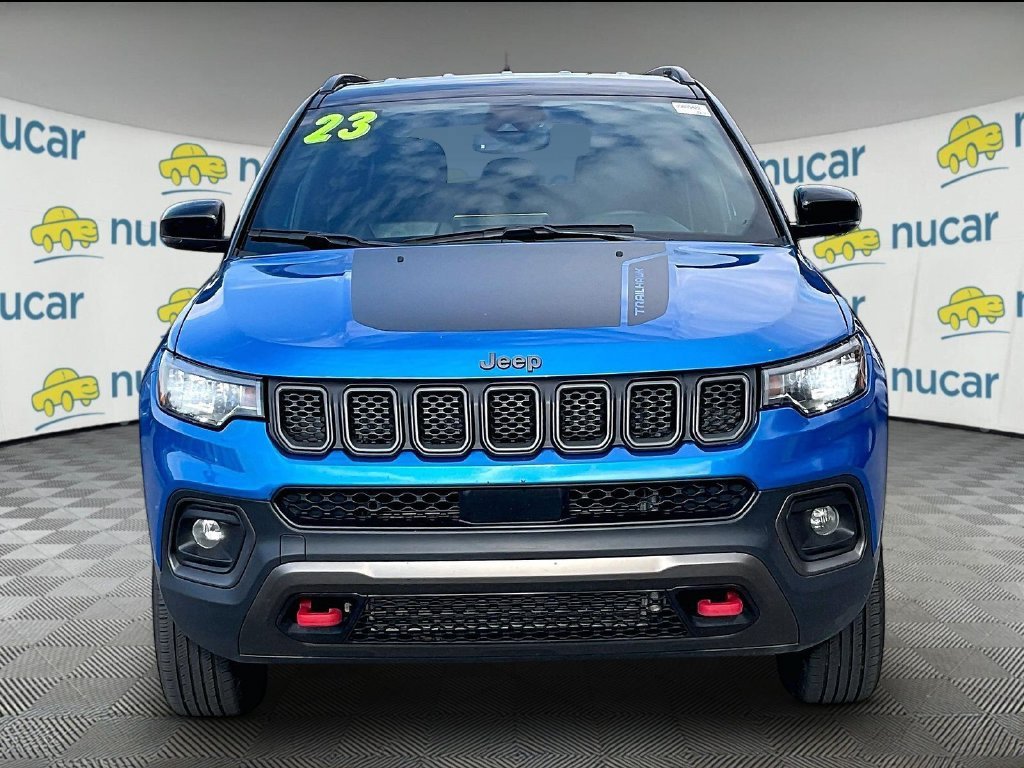 Used 2023 Jeep Compass Trailhawk AWD/4WD image 2