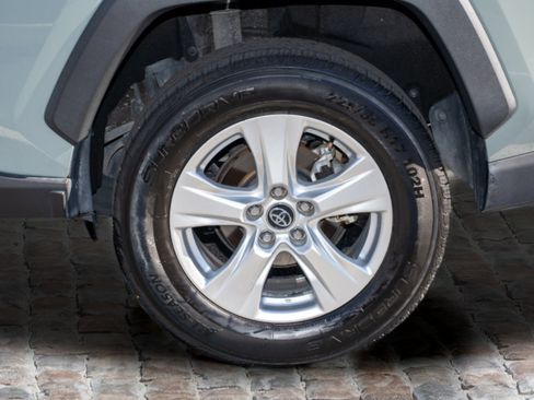 Used 2021 Toyota RAV4 XLE image 38