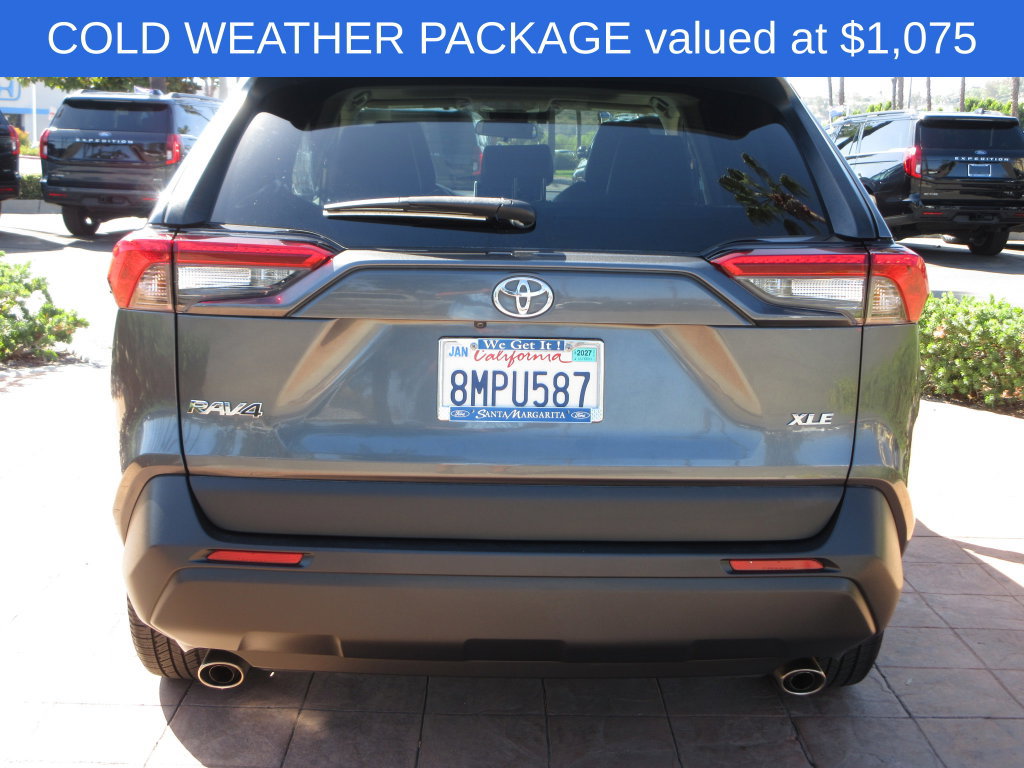 Used 2019 Toyota RAV4 XLE Premium w/ Cold Weather Package FWD image 3