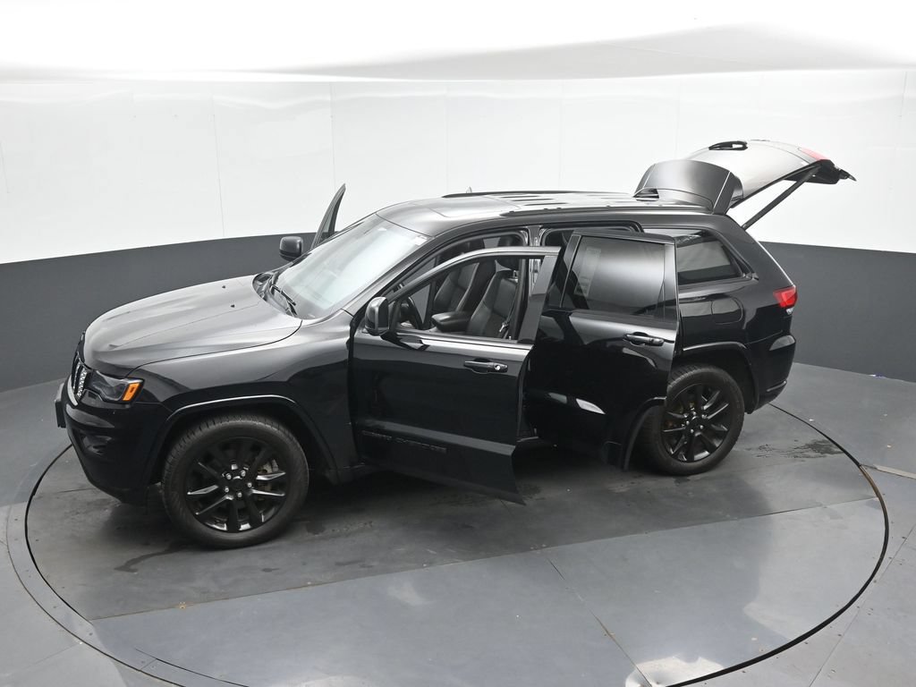 Used 2021 Jeep Grand Cherokee Laredo X AWD/4WD image 54