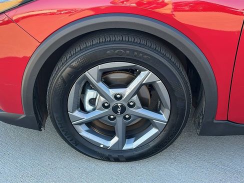 Used 2025 Kia K4 LXS image 6