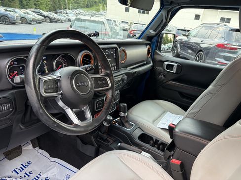 Used 2021 Jeep Gladiator Mojave AWD/4WD image 10
