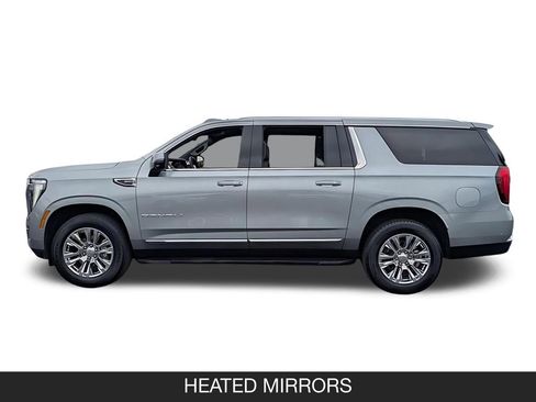 Used 2025 GMC Yukon XL Denali AWD/4WD image 6